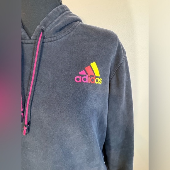 Adidas~ Women’s Sweatshirt Pullover Hoodie Size XL‎ Black Colorful Logo Fleece - Picture 3 of 8